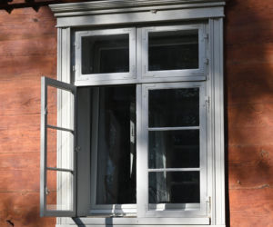 Drewniany dom w Jazowej na Żuławach - zabytek z 1887 r. odzyskał blask po pożarze