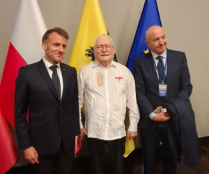 Macron i Wałęsa w Gdańsku. Te zdjęcia mówią więcej niż tysiąc słów