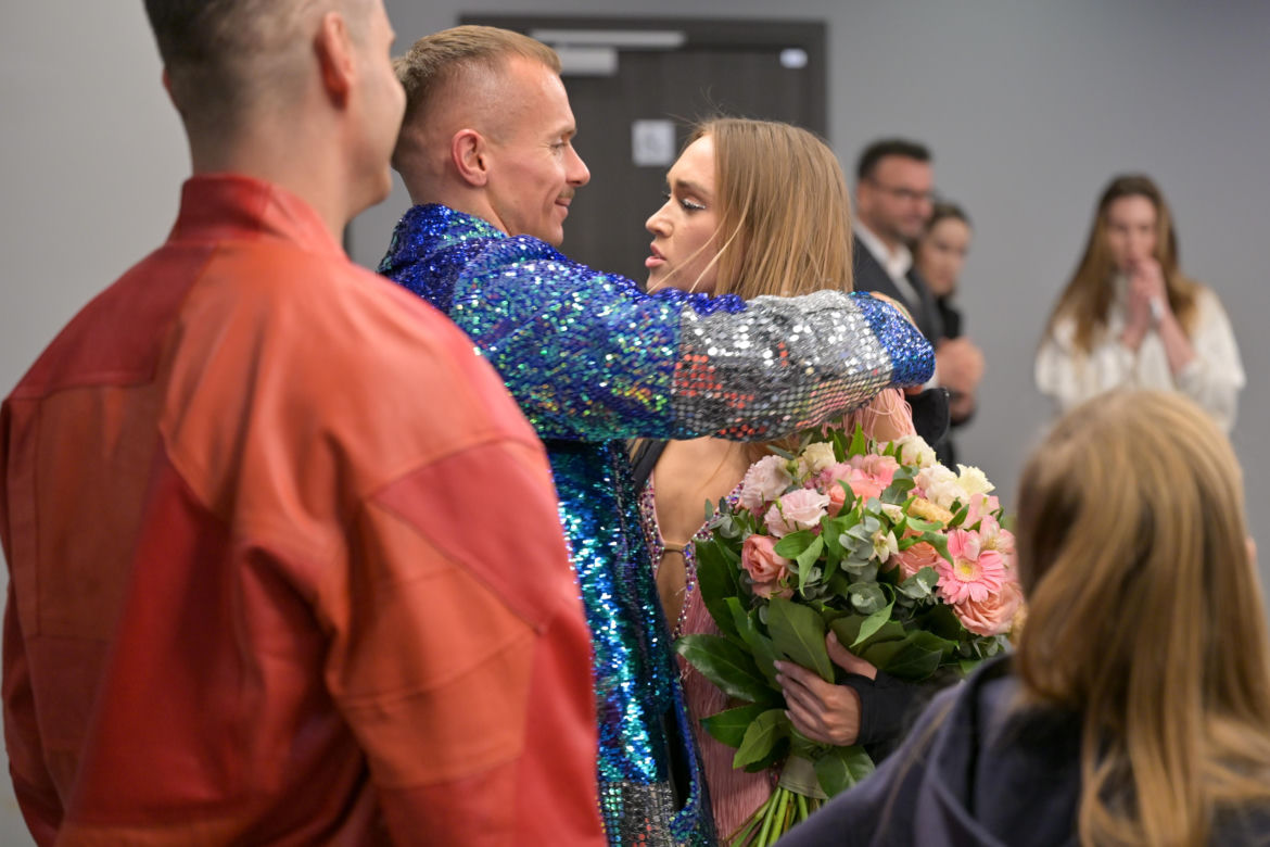 Kulisy "Tańca z Gwiazdami". Zmęczona Bursztynowicz, zakochani Kaczorowska i Rogacewicz. Szok, co zrobił Sikora