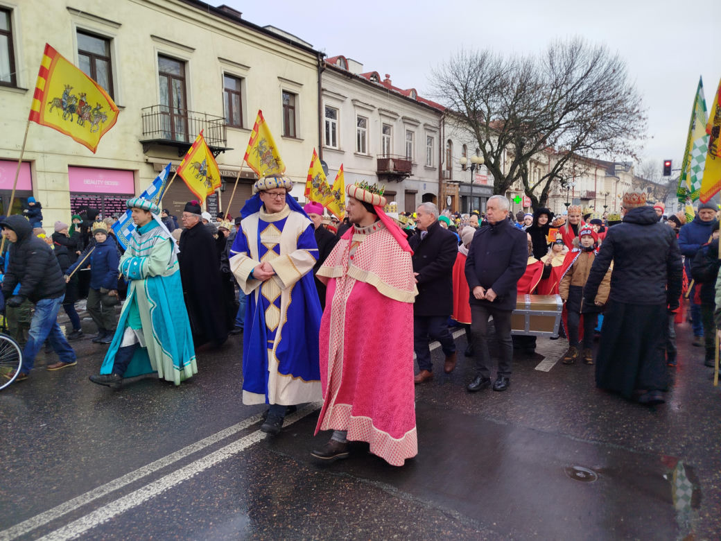 Z okazji rozpoczętego w styczniu 2025 Roku Jubileuszowego, tegoroczne obchody święta Trzech Króli w Siedlcach były wyjątkowo uroczyste. 