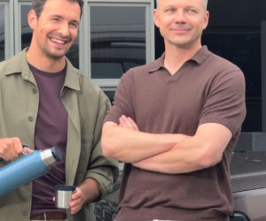 Barwy szczęścia nowy sezon sesja. Marcin Kodur (Oskar Stoczyński), Bruno (Lesław Żurek)