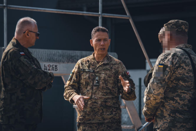 Wizyta dowództwa NSATU w CAT-C Żagań