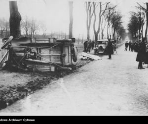  Wypadek samochodowy na trasie Poznań-Żegrze w 1936 roku