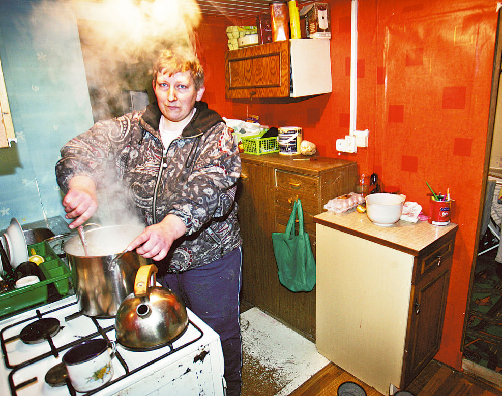 Mamy puste brzuszki, bo mama jest biedna