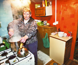 Mamy puste brzuszki, bo mama jest biedna