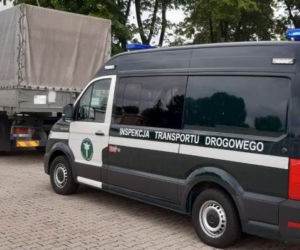ucieczka ciężarówki przed kontrolą ITD