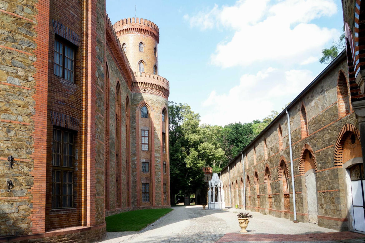 Ten bajkowy pałac to perła na skalę europejską. Znajduje się na Dolnym Śląsku!