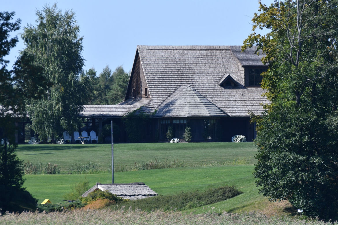 Jak teraz wygląda grób Piotra Woźniaka-Starak