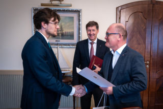 Marcel uratował mężczyznę porażonego prądem. Młody student medycyny nie wahał się ani chwili