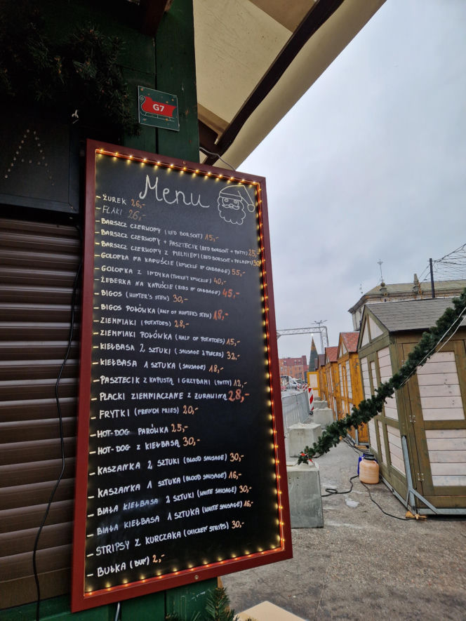 Gdański Jarmark Bożonarodzeniowy 2025: Ceny z kosmosu? Sandwich za 89 zł i grzaniec za...