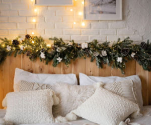 Sypialnia w świątecznej osłonie