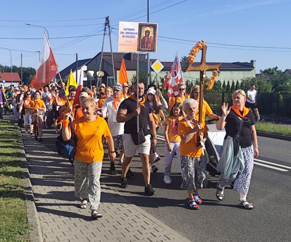 Z Kalisza na Jasną Górę. Pielgrzymi dziś wyruszyli po raz 389.