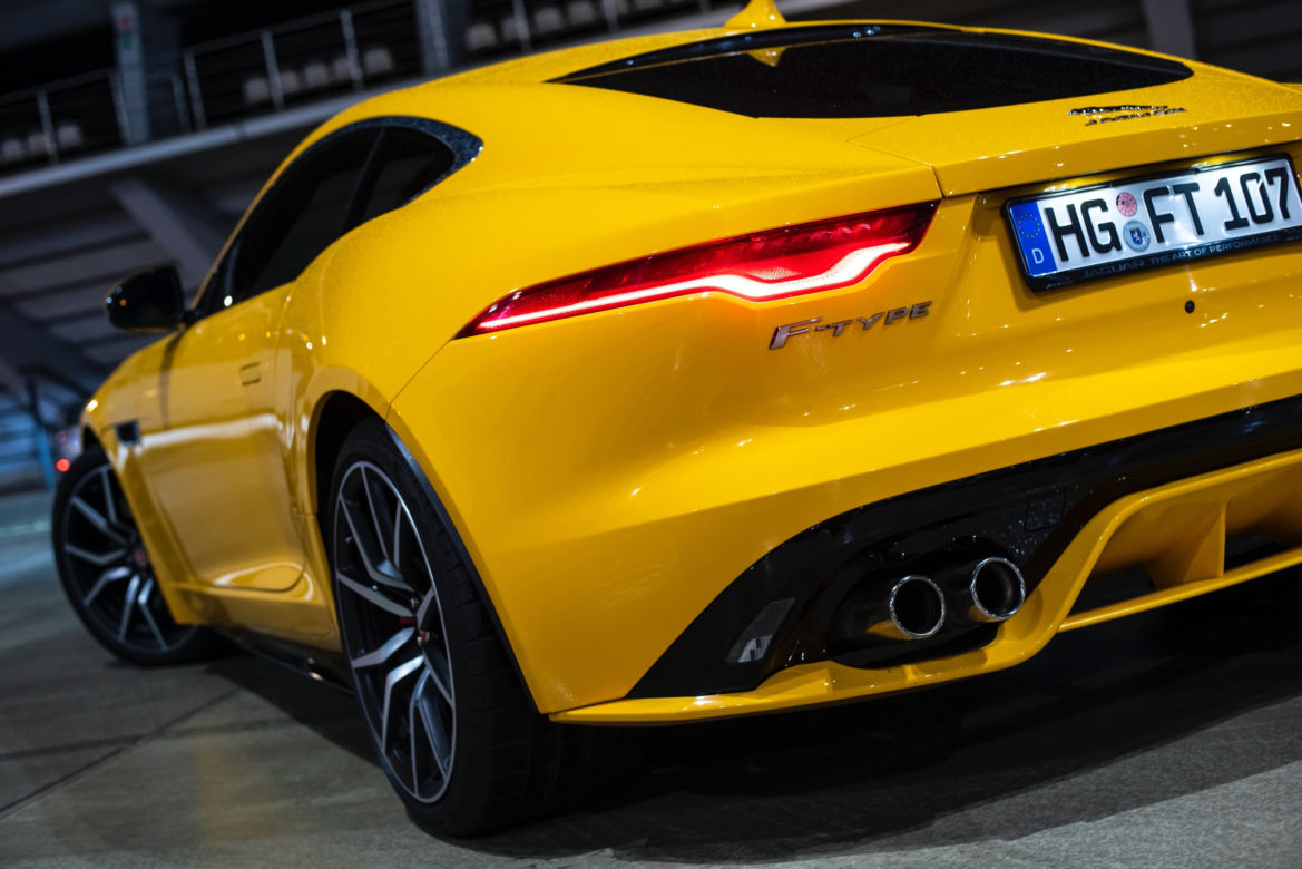 Jaguar F-Type R
