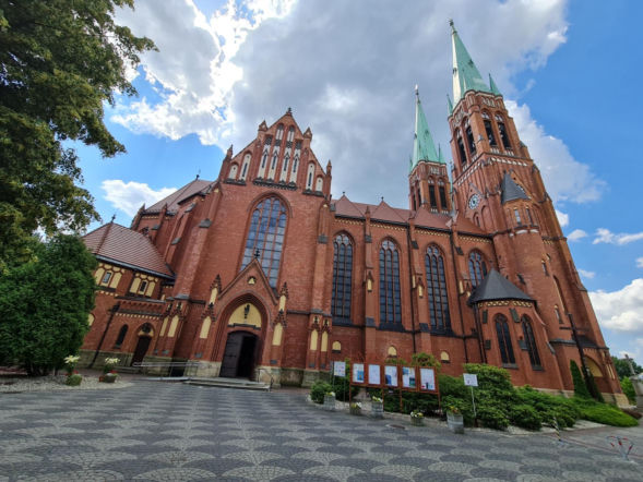Śląski kolos sakralny. Wieża, która sięga wyżej niż Notre Dame