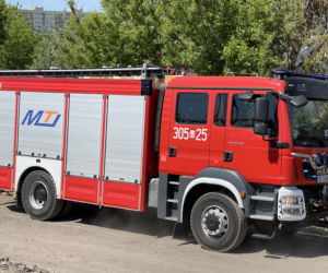 Kłęby czarnego dymu unoszą się nad Warszawą! Kolejny gigantyczny pożar, tym razem na Pradze!