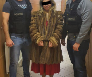 Okradły niewidomą stulatkę
