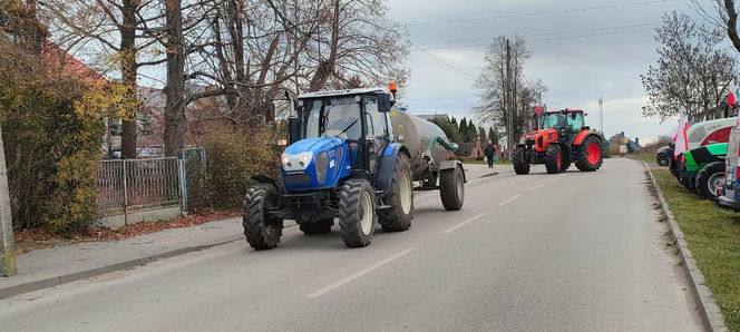 Rolnicy wyszli na ulice. Rozpoczął się protest w woj. łódzkim. „Opłacalność jest na krytycznym poziomie”