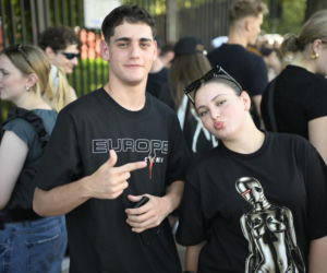 Drugi koncert The Weeknd w Warszawie. Najwierniejsi fani nie przestraszyli się morderczego upału. Znajdź się na zdjęciach