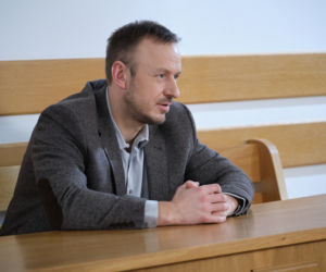 Na Wspólnej odc. 3251. Janusz Zawada (Wojciech Kałużyński) - ojca Jarusia