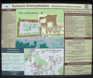 To najpopularniejsze sanktuarium w Małopolsce. Rocznie odwiedza je prawe dwa miliony wiernych