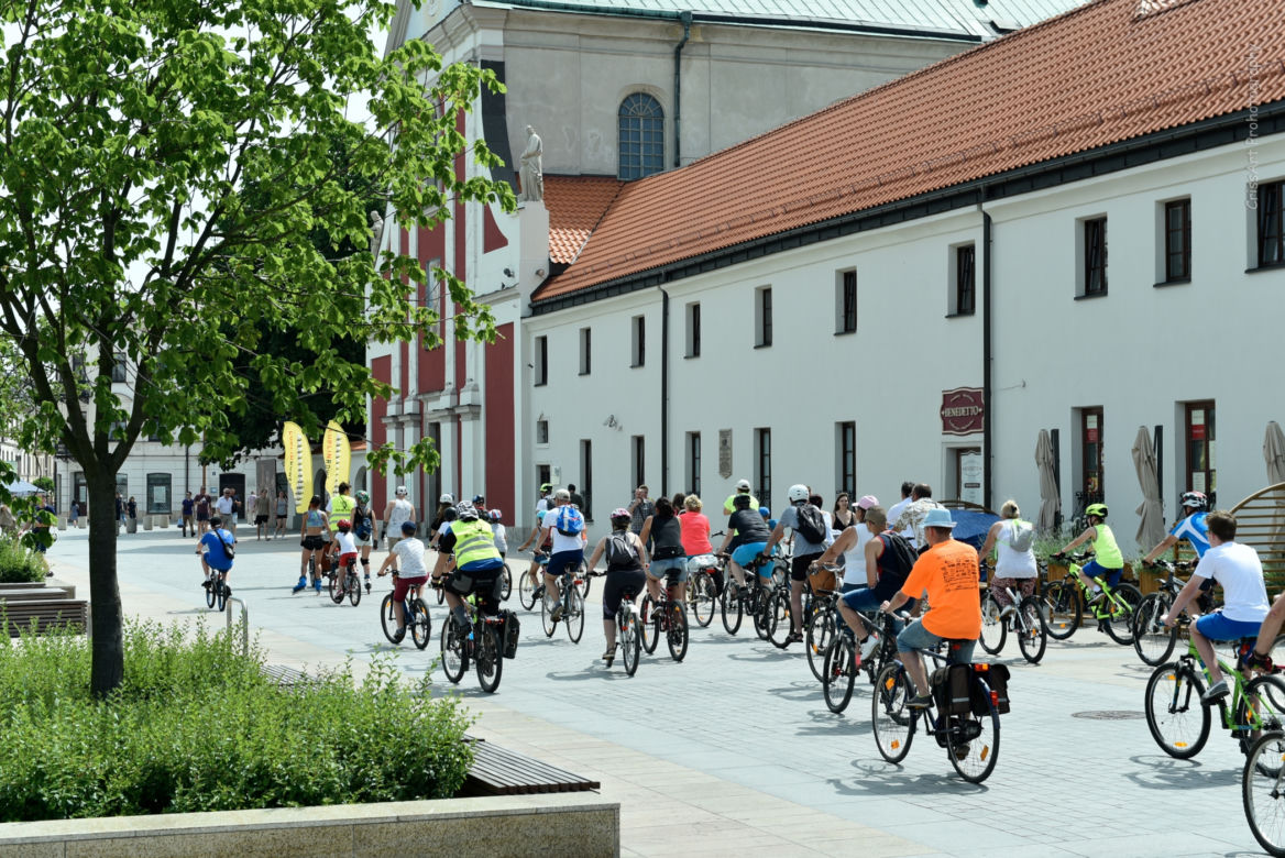 Rowerzyści i rolkarze przejechali przez Lublin. Trwa Ekopiknik nad Zalewem