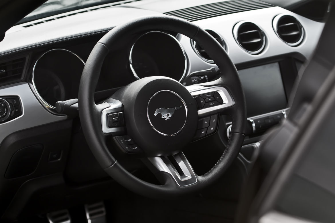 Ford Mustang Fastback GT 5.0 V8