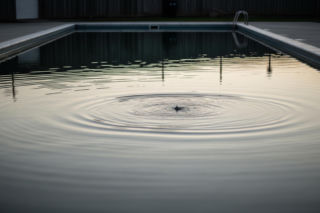 Samochód w basenie w Gliwicach. Kto jest winny tego noworocznego incydentu?