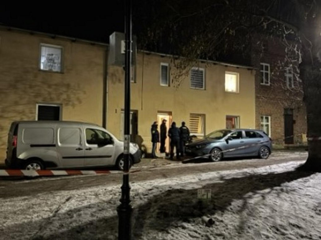 Tragedia w Chełmnie! Matka i trójka dzieci nie żyją po zatruciu czadem