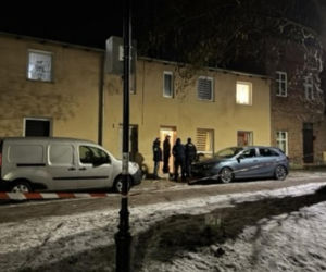 Tragedia w Chełmnie! Matka i trójka dzieci nie żyją po zatruciu czadem