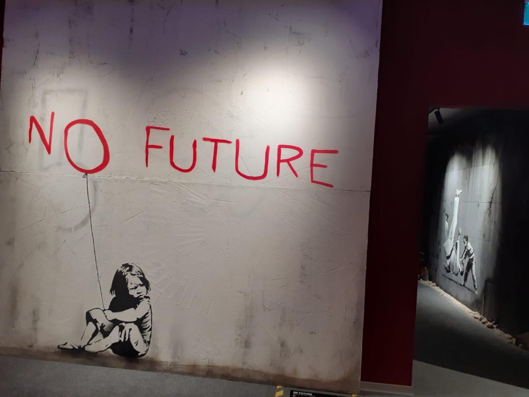 Odwiedziłam wystawę Banksy'ego przy Hali Stulecia. Byłam zachwycona! [ZDJĘCIA]