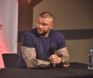 W Toruniu odbędzie się brutalna gala THE WAR. Zawodnicy powalczą na gołe pięści