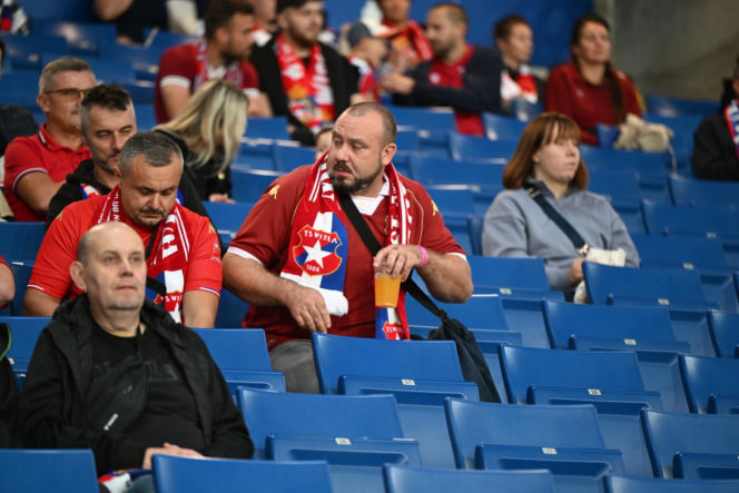 Tak kibice Wisły Kraków bawili się na trybunach. Znajdź się na zdjęciach