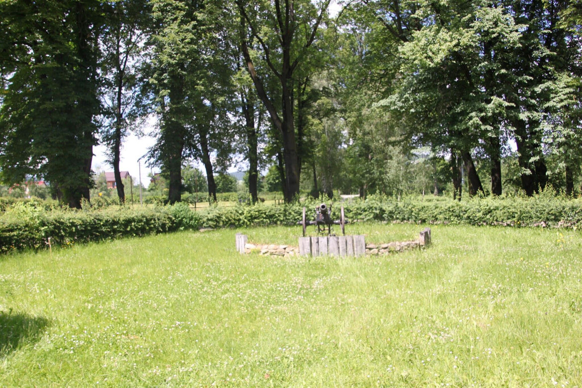 To sławny dwór w Małopolsce. Skrywa mrożącą krew w żyłach tajemnicę