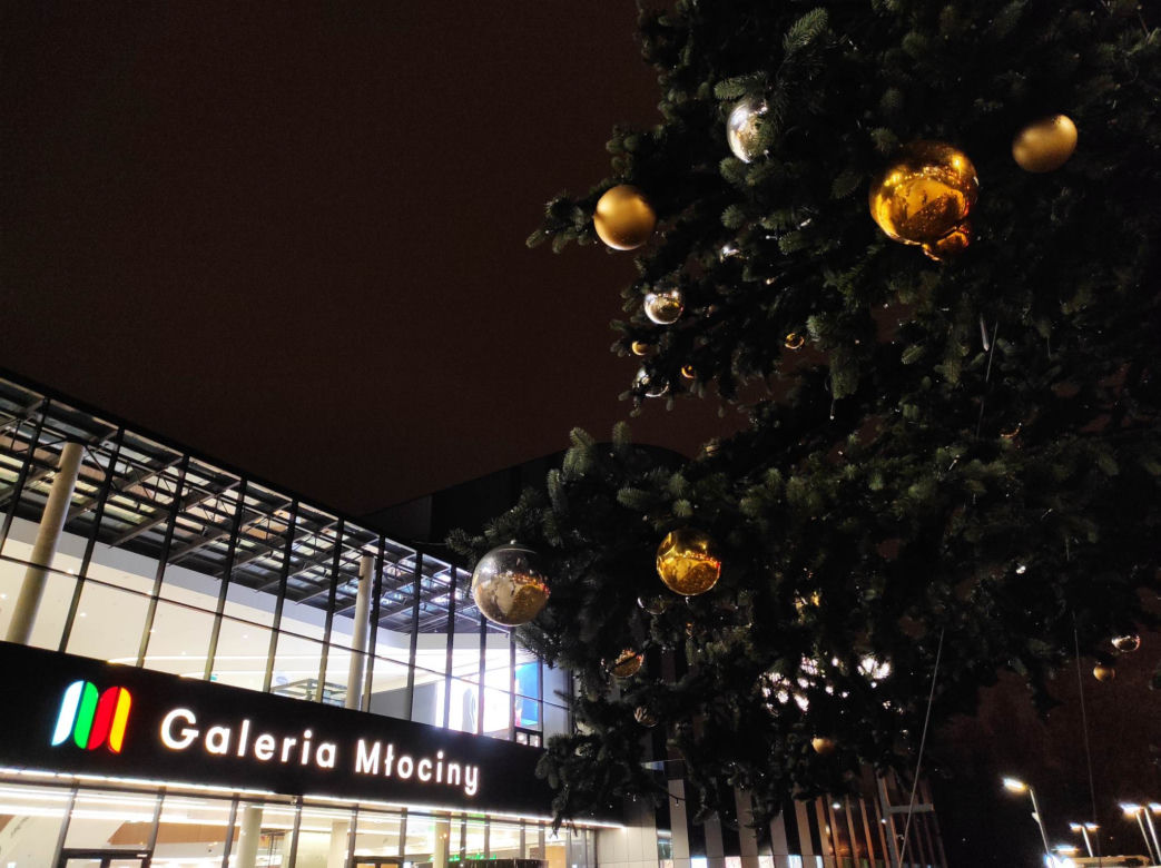 Choinka pod Galerią Młociny. Pierwsza w stolicy!