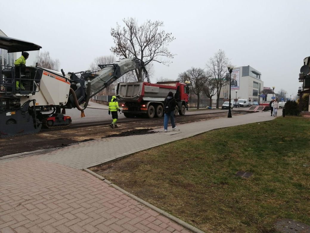 Utrudnienia w centrum Siedlec. Ruszył remont Cmentarnej i Niedziałka.