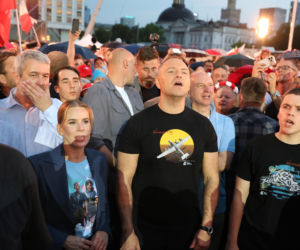 Rodzina Nawrockich śpiewa (nie)zakazane piosenki)