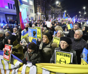 Kijów, Warszawa - wspólna sprawa!. Mieszkańcy stolicy na antywojennych protestach