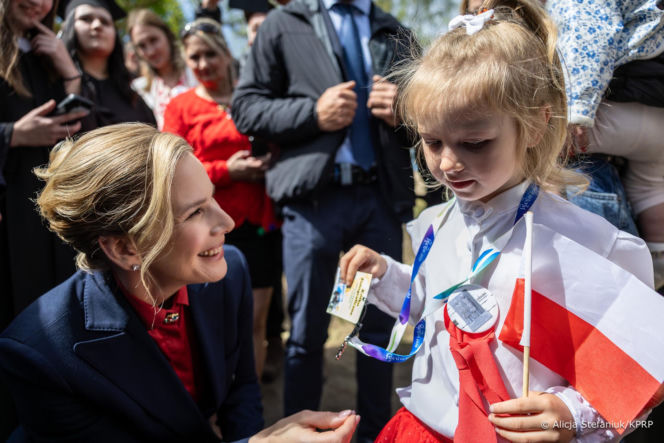 Elegancka Marta Nawrocka w Chojnie