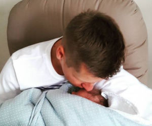 Marcin Mroczek z dzieckiem, Instagram