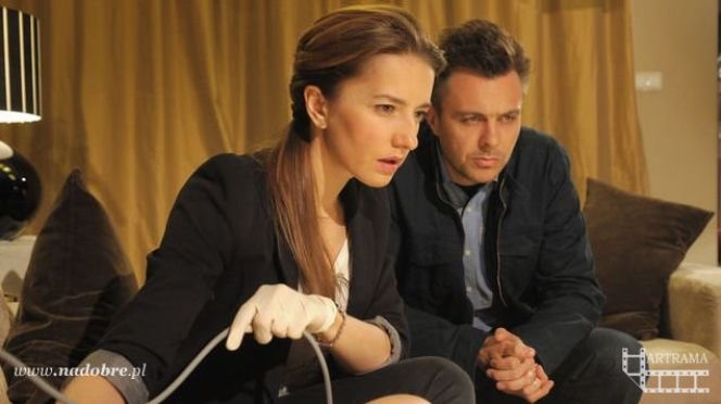 Na dobre i na złe. Hana Goldberg (Kamilla Baar), Piotr Gawryło (Marek Bukowski)
