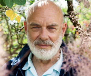 Muzycy Bowiego zamienili się instrumentami, bo kazały im karty. Tak działała tajna broń Briana Eno