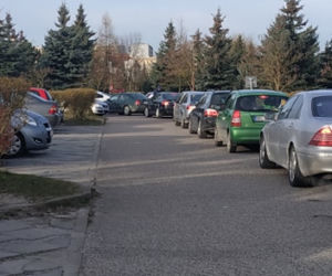 Protest przed szpitalem w Łomzy - NIE dla szpitala zakaźnego
