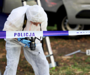 Wyszła tylko do ogródka, została zamordowana siekierą. 21-letni syn ofiary zatrzymany
