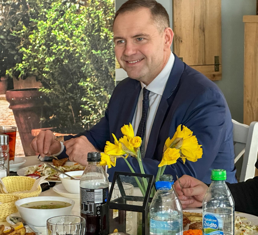 Pożar restauracji w Ostródzie. Sandacza jadł tu niedawno Karol Nawrocki