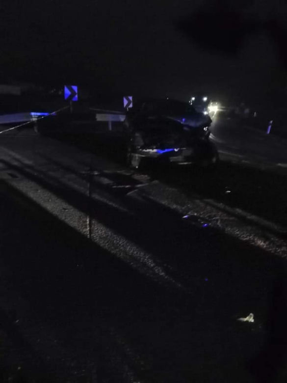 Czołowe zderzenie pod Głowaczowem. Dwie osoby w szpitalu