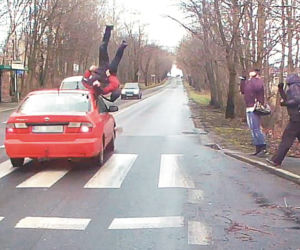 Umarł bo nikt mu nie pomógł