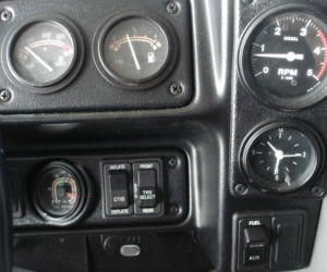 Hummer H1 koszykarza Dennisa Rodmana