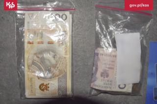 Celnicy i policjanci namierzyli kolejne nielegalne automaty do gier w Iławie