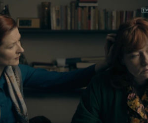 Stulecie Winnych 4 odcinek 42 (odc. 3). Mania (Magdalena Walach), Ania (Urszula Grabowska)
