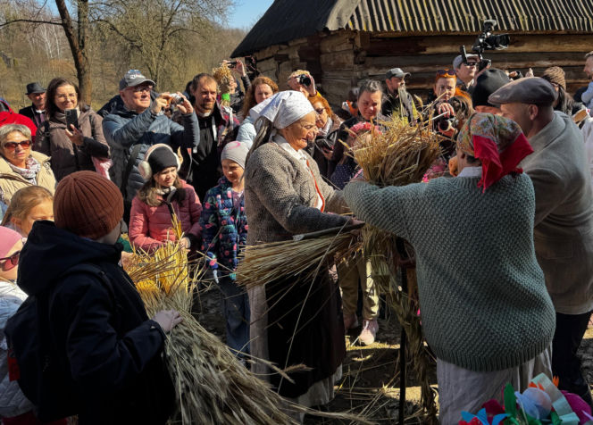 Marzanna spłonęła, a zima uciekła! Tak Lublin przywitał wiosnę w Skansenie [ZDJĘCIA]